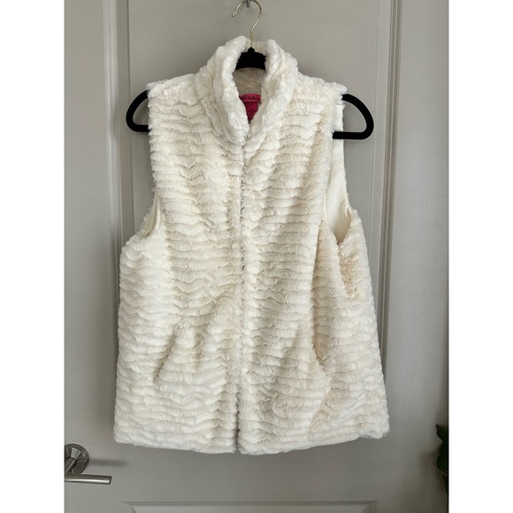 Betsey Johnson Ivory Faux Fur Vest Hook Eye Closure Sz. Large - Picture 5 of 8